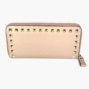 Valentino Garavani Rockstud Long Continental Zip Around Wallet in Nude!